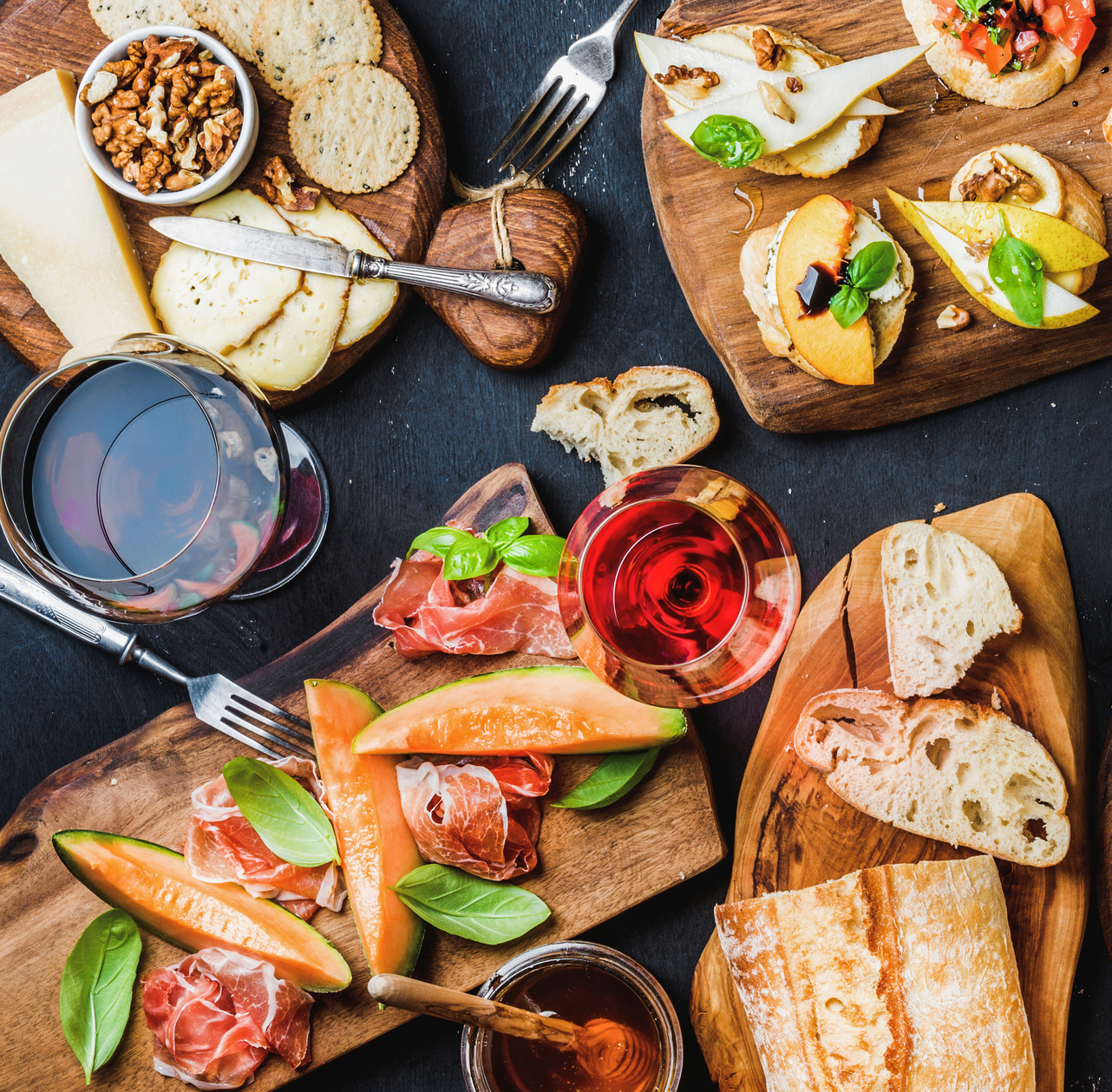 How to Host a Super Bowl Party?