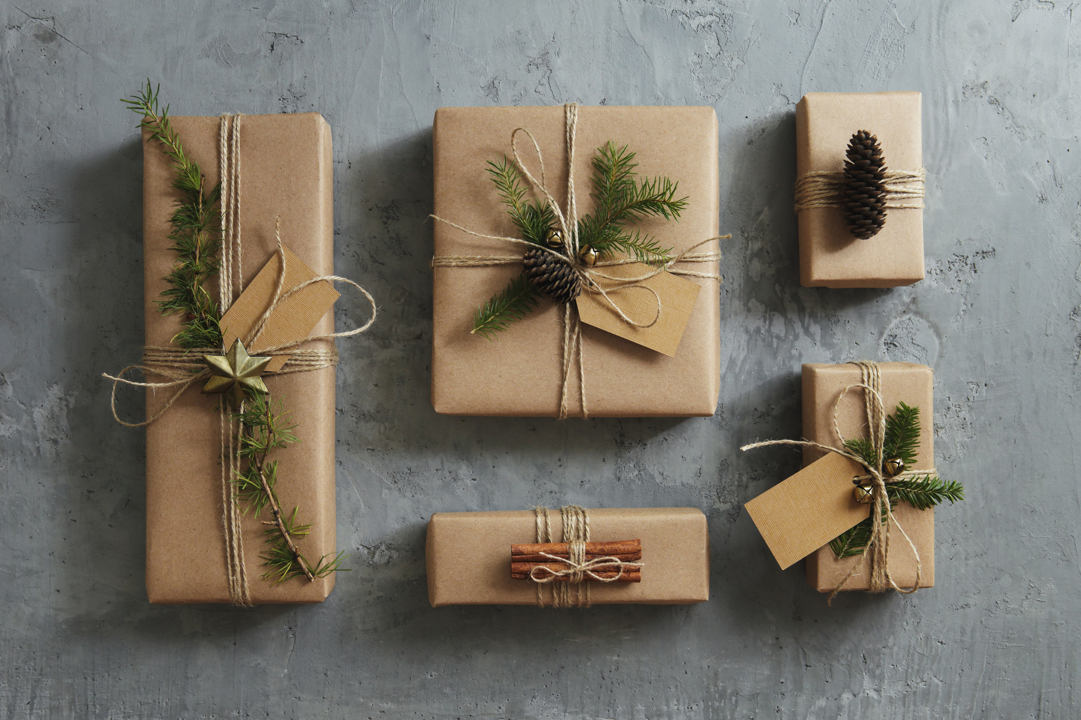 How to Afford Holiday Presents Without Breaking the Bank 