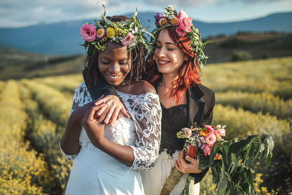 HOW TO PICK OUT THE PERFECT GUEST OUTFIT FOR ALL YOUR UPCOMING SPRING WEDDINGS