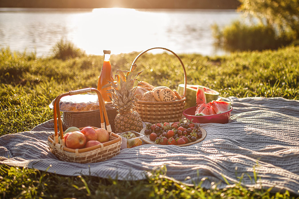 8 IDEAS FOR GETTING OUTSIDE AND ACTIVE THIS SPRING SEASON