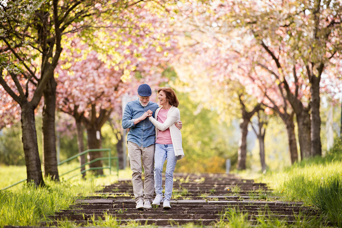 7 Romantic Spring Date Ideas