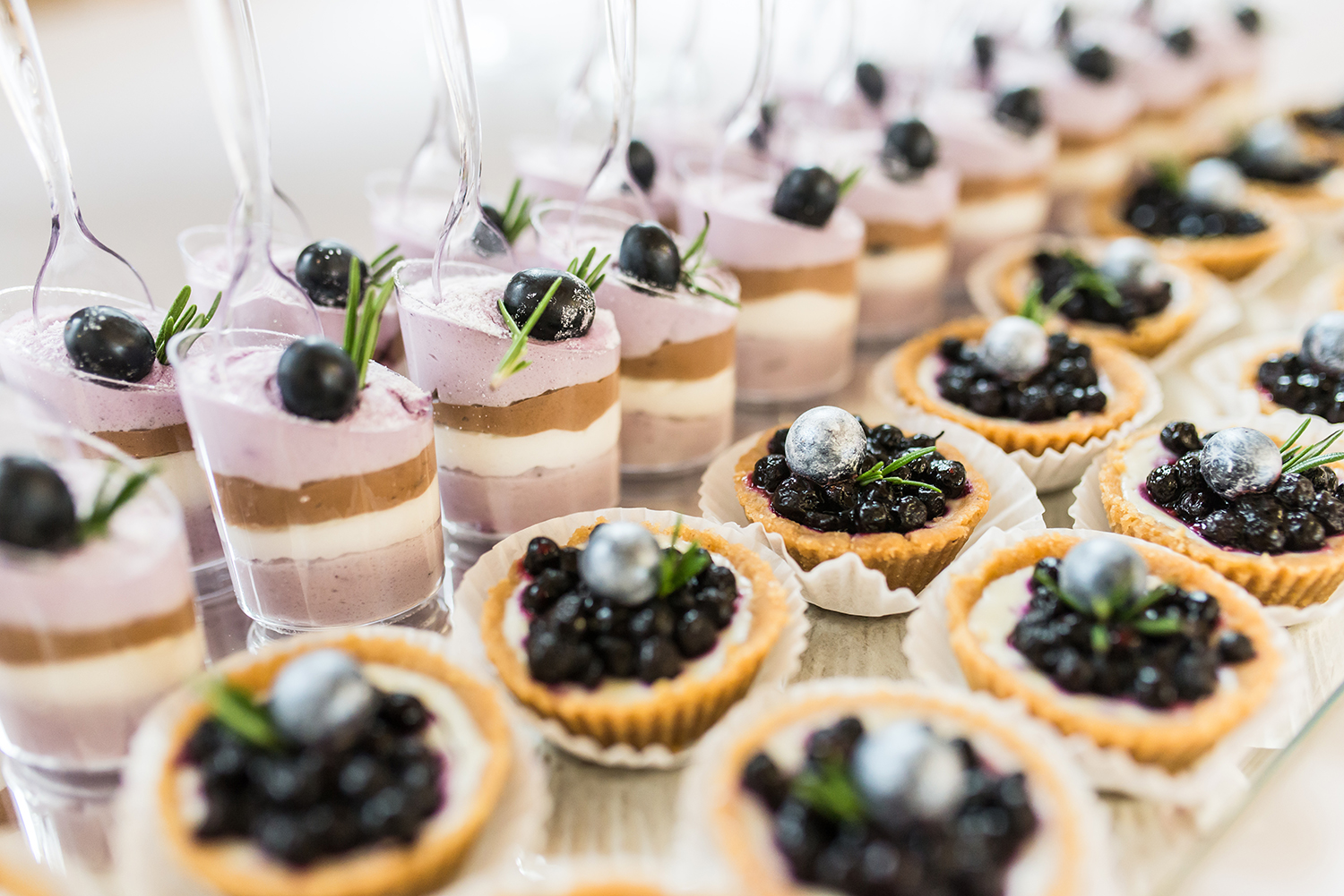 6 Best Wedding Catering Trends of 2023