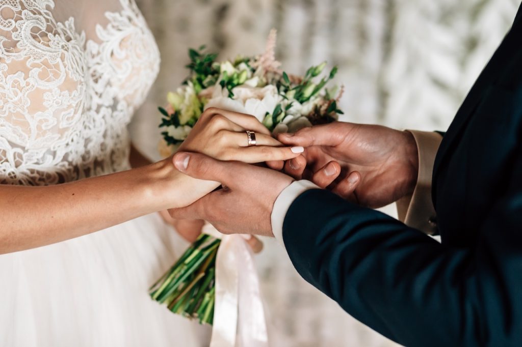 Wedding ceremony in New Jersey where a marriage certificate allows a name change 